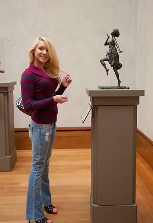 Zishy invite you to explore a free pics with Tegan Summers exhibit perfect form