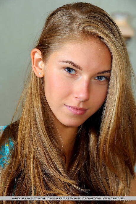 Met Art are pleased to offer you a free photos featuring Katherine A unveiling hot shape